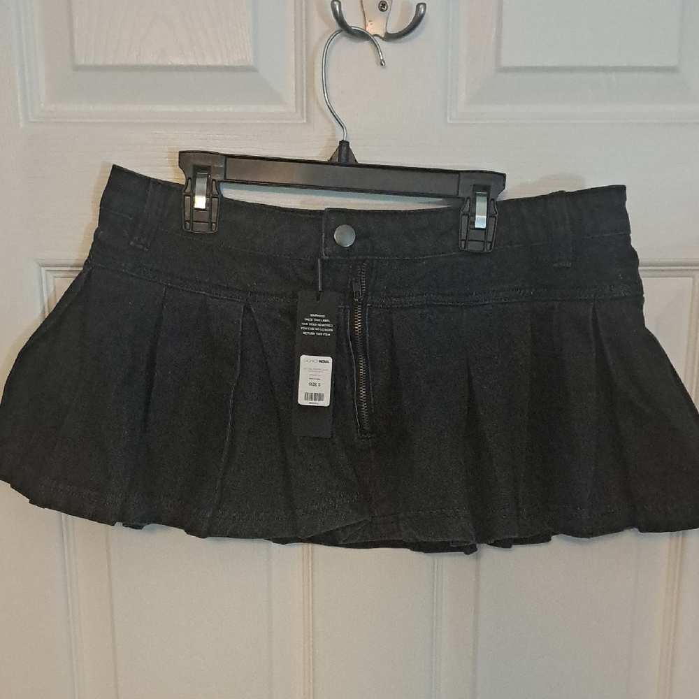 Fashion Nova Charcoal Pleated Mini Skirt